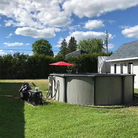 La Maison Du Village, Spa Shawinigan Kültér fotó