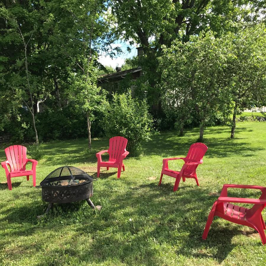 La Maison Du Village, Spa Shawinigan Kültér fotó